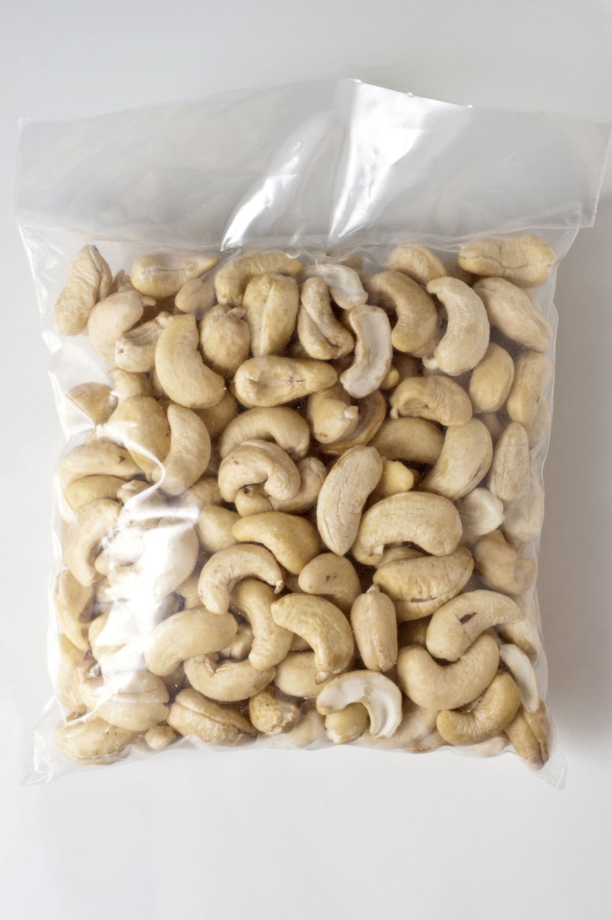 Organic Valley Organic Premium Raw Cashew Nuts - Medium (500g)
