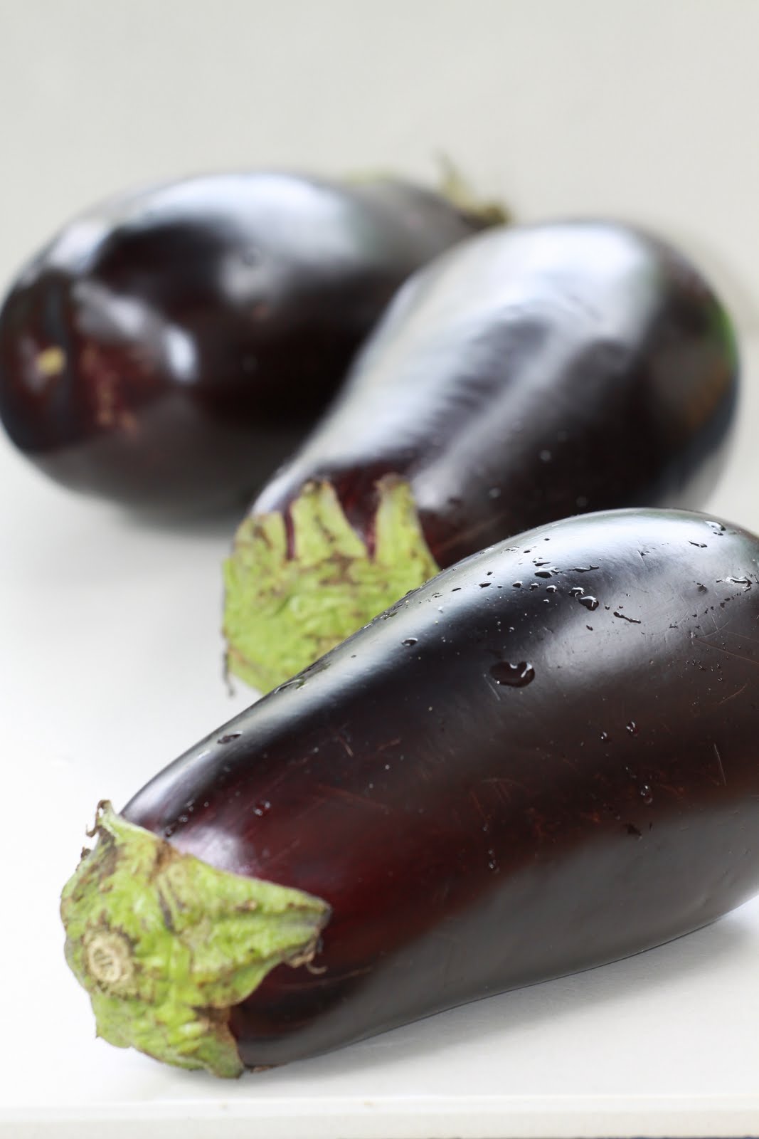 Farm Fresh Organic Premium Organic Fresh Eggplant - Small (250g)