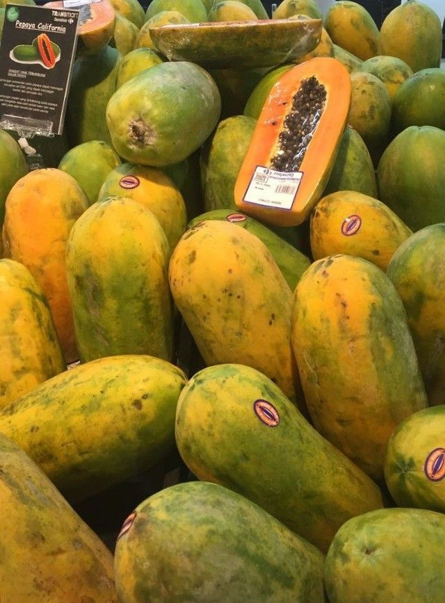 Green Harvest Commercial Grade Ripe Red Pawpaw - Small (500g) - Loose