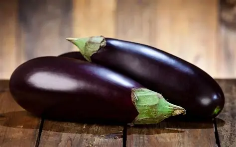 Harvest Direct Organic Premium Fresh Fresh Eggplant - Small (250g)